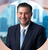 Dr. Eduardo Román González