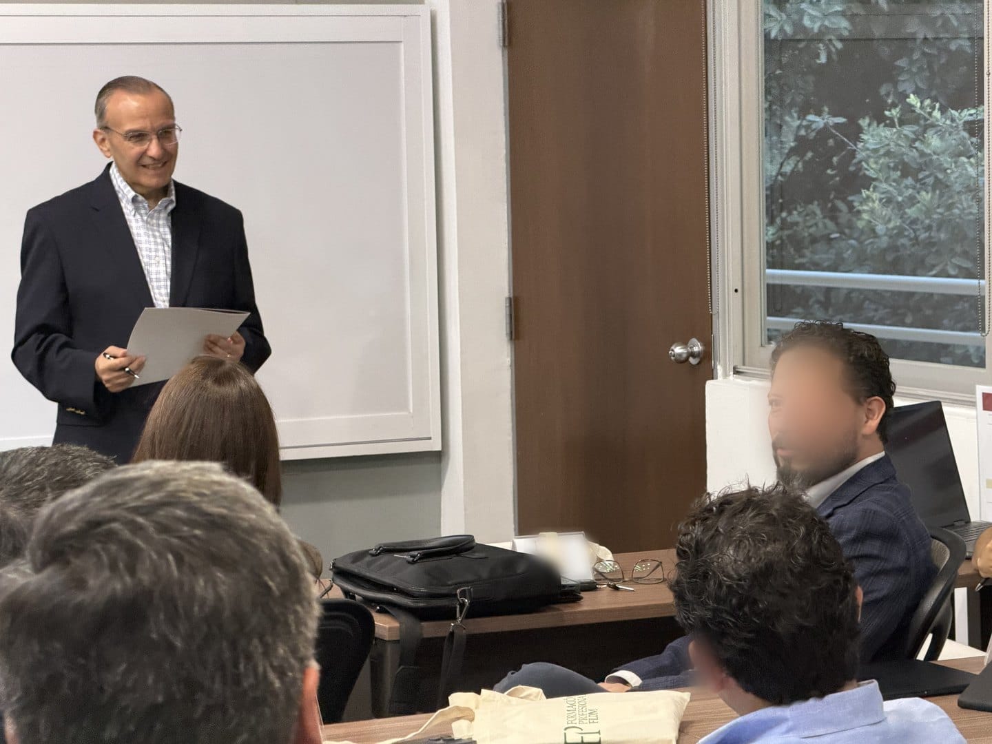 Inicia con cupo lleno el Diplomado en Prevención Jurídica de los Conflictos Societarios en Empresas Familiares - imagen 2