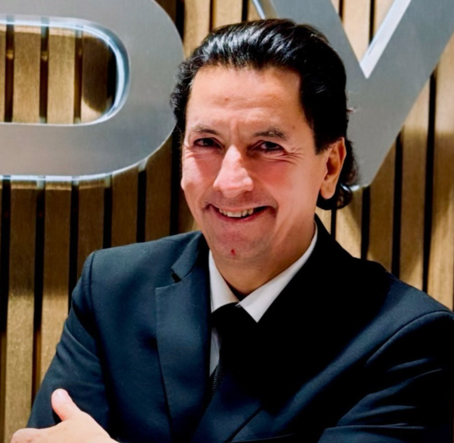 Mtro. Enrique Zamora Menchaca