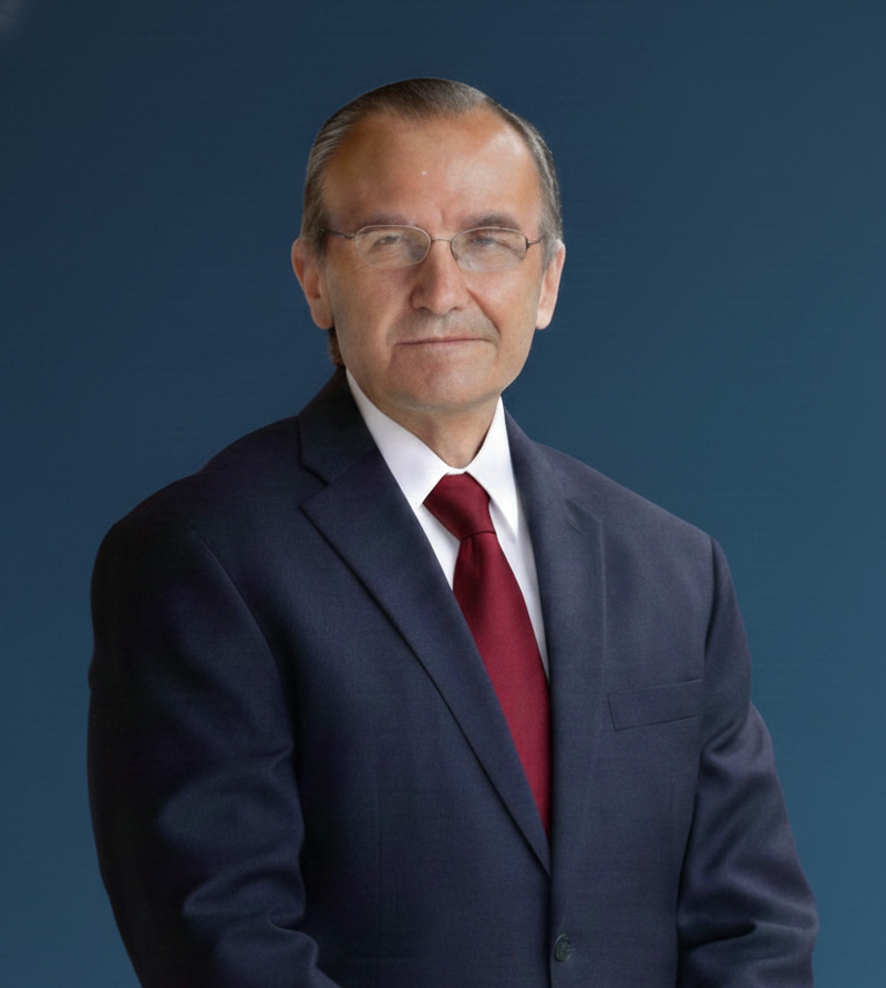 Mtro. José Roble Flores Fernández